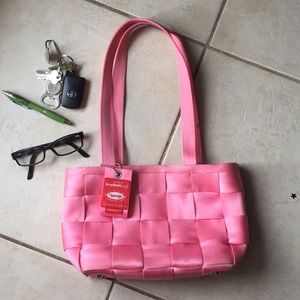 Pink Harvey’s seatbelt bag